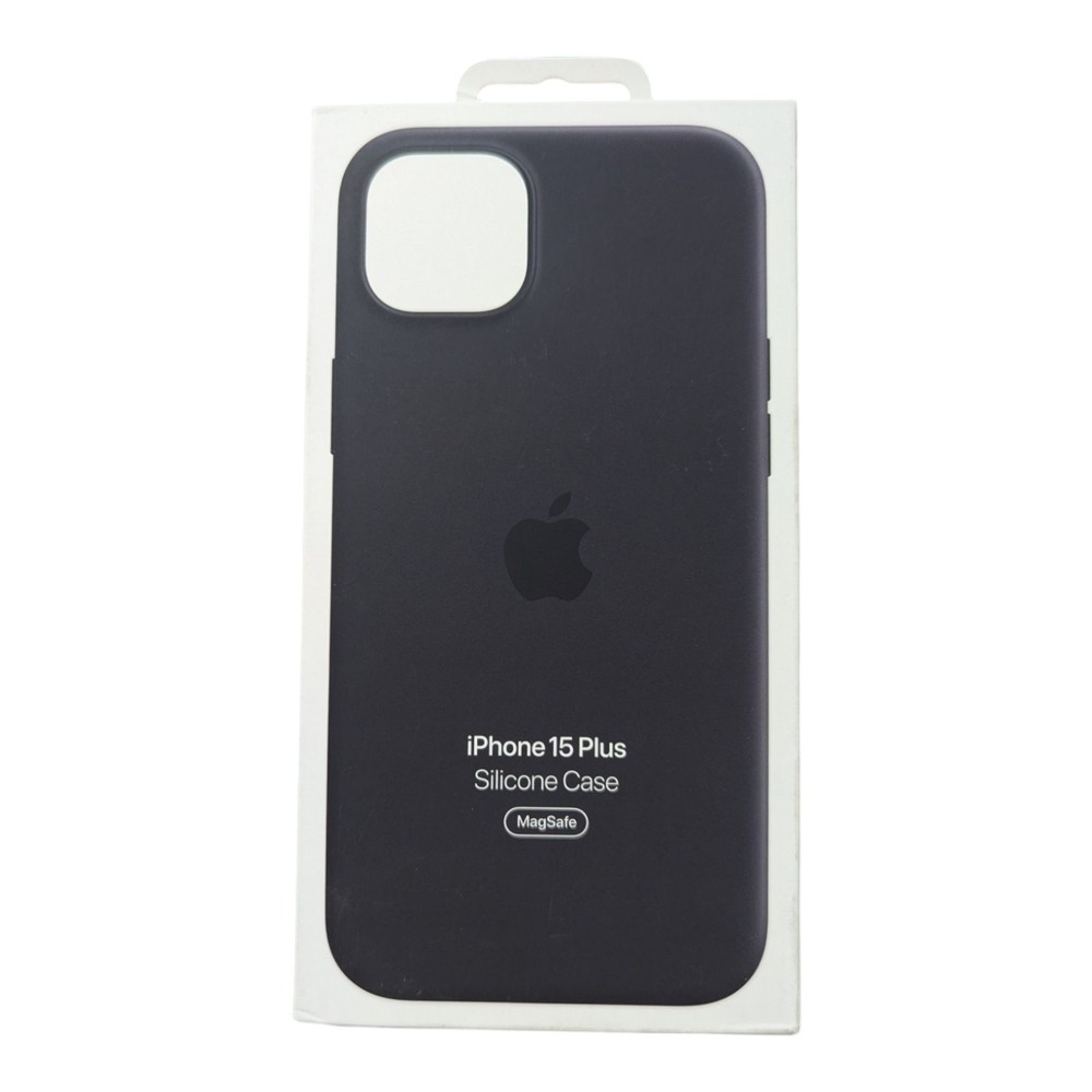 B4. Apple Silicone Case with MagSafe for iPhone 15 Plus - Black‎